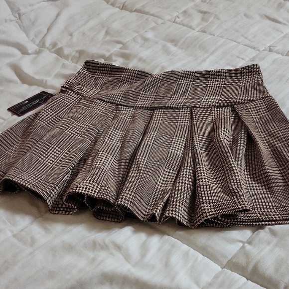 Dresses & Skirts - NWT Love Universe Plaid Brown Skirt